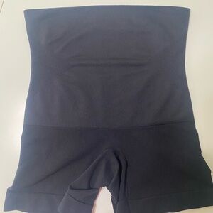 Shapermint Women's High-Waisted Black Bike Shorts